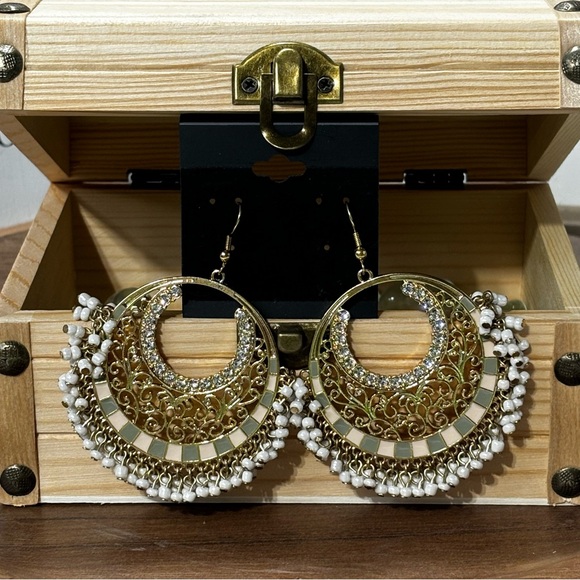 Fashion boho beaded pierced earrings - Picture 1 of 6